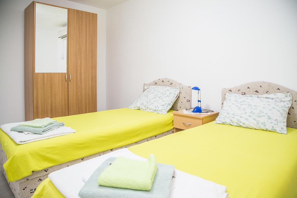Apartmani Ksenija Petrovac 외부 사진