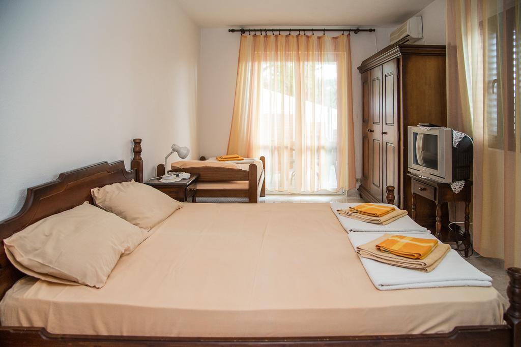 Apartmani Ksenija Petrovac 외부 사진
