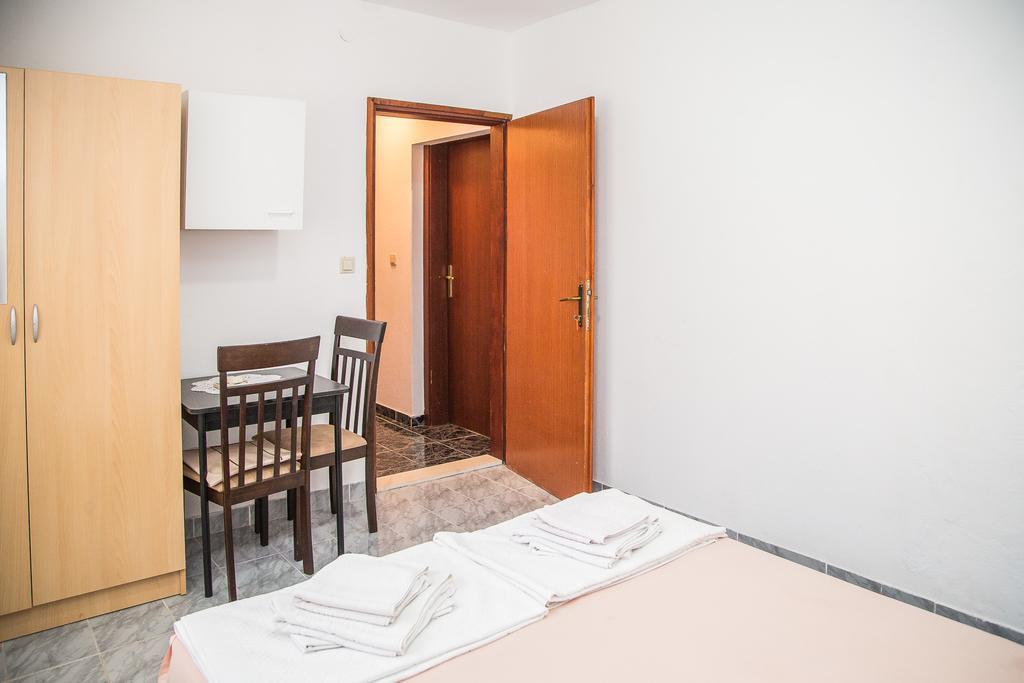 Apartmani Ksenija Petrovac 외부 사진