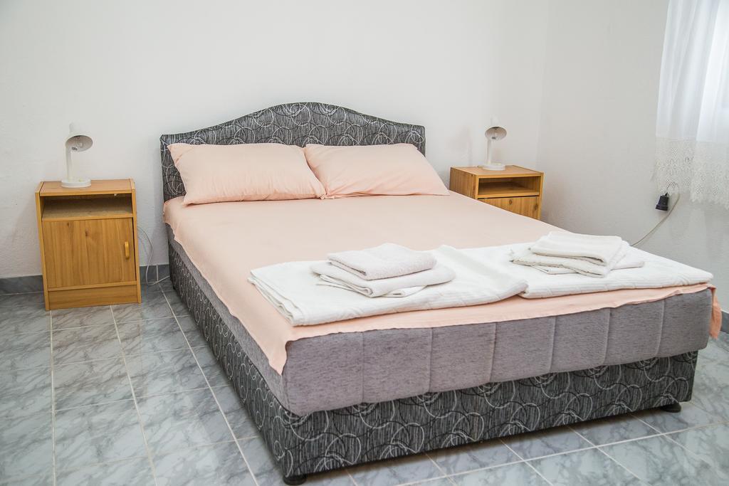 Apartmani Ksenija Petrovac 외부 사진