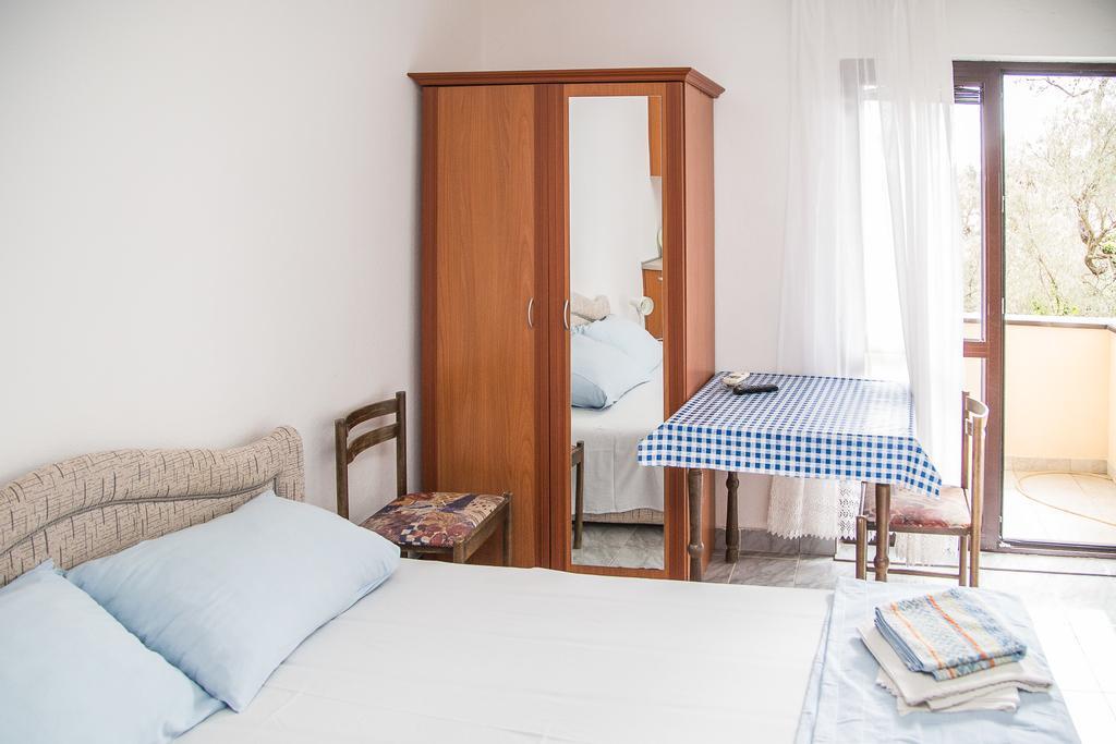 Apartmani Ksenija Petrovac 외부 사진