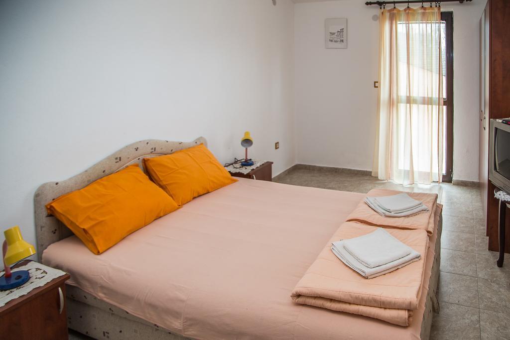 Apartmani Ksenija Petrovac 외부 사진