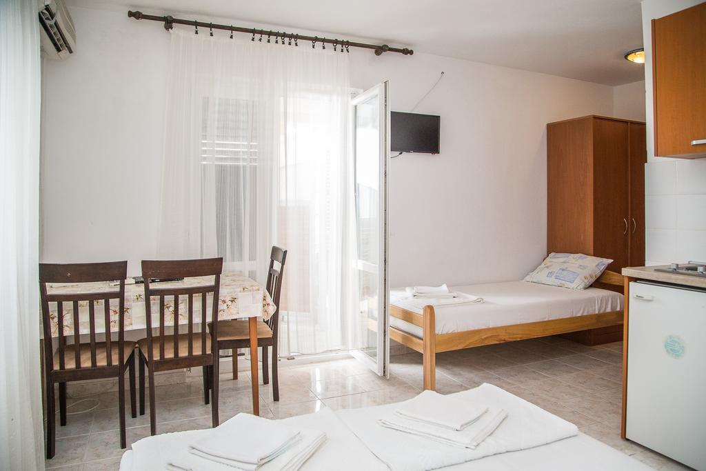 Apartmani Ksenija Petrovac 외부 사진