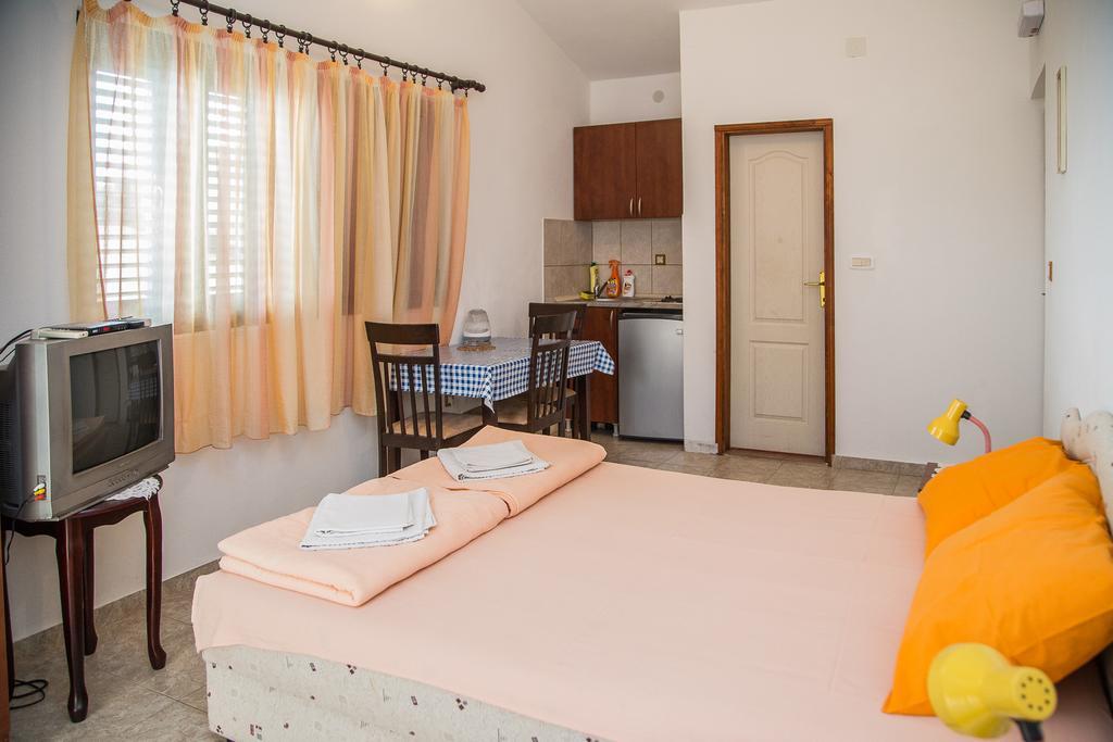 Apartmani Ksenija Petrovac 외부 사진