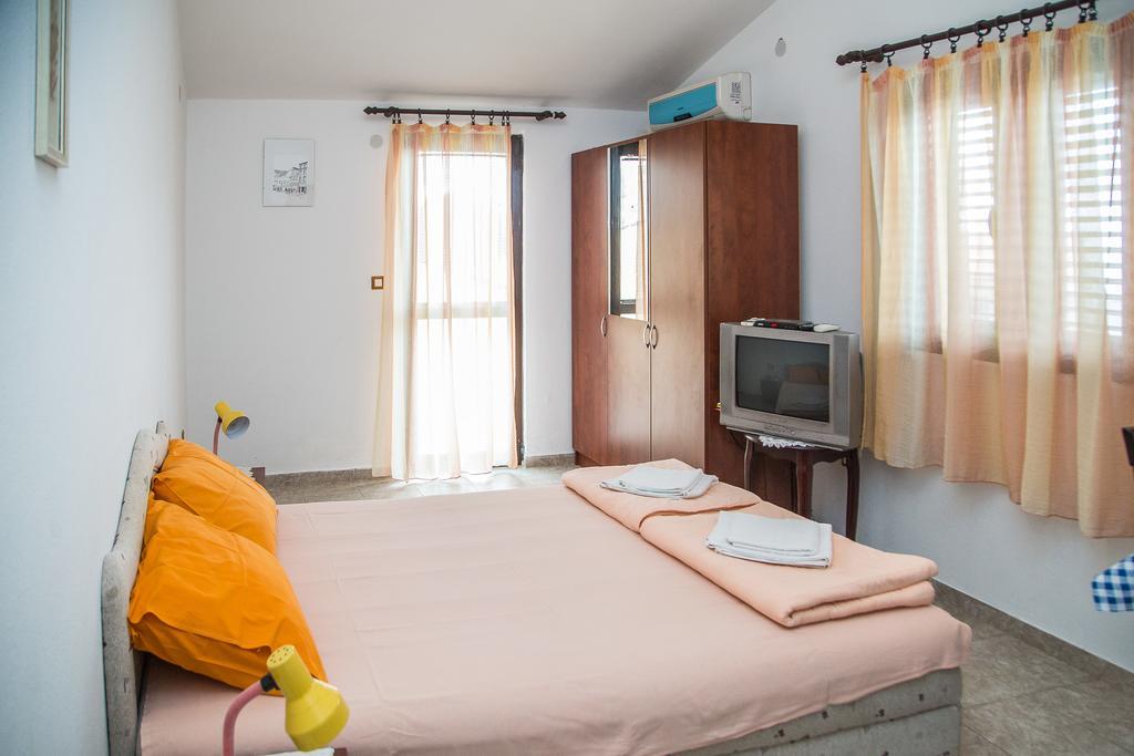 Apartmani Ksenija Petrovac 외부 사진