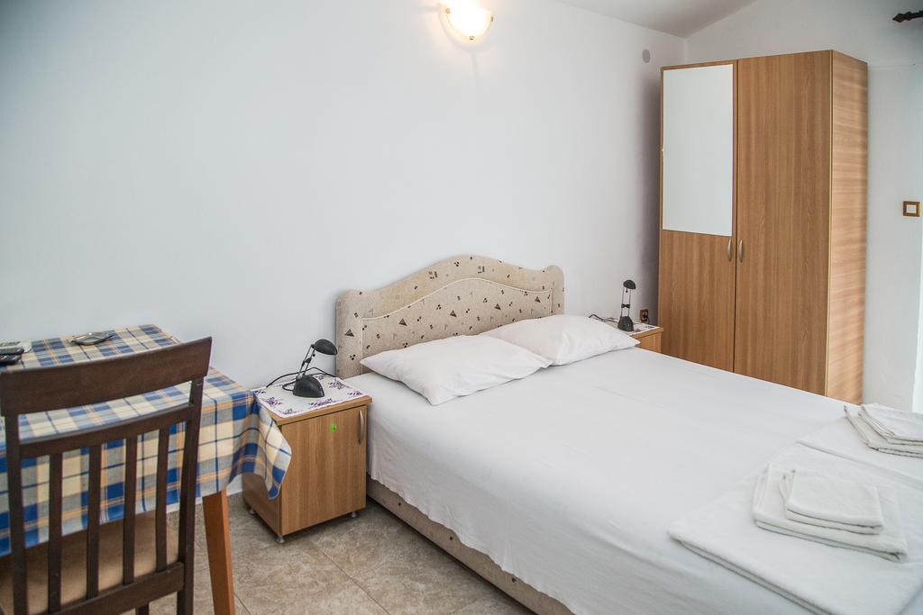Apartmani Ksenija Petrovac 외부 사진