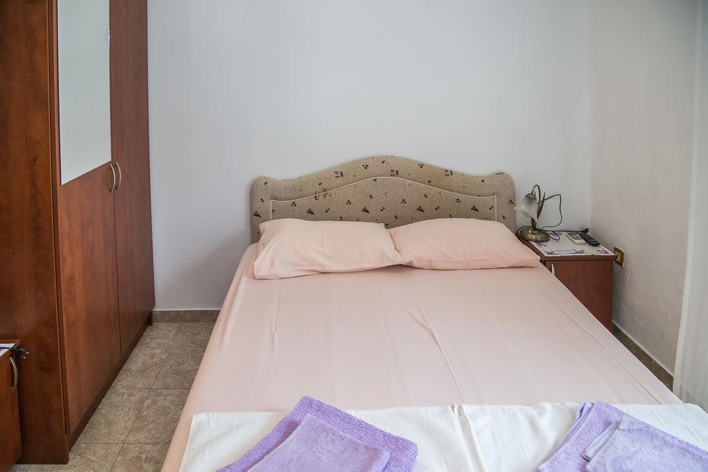Apartmani Ksenija Petrovac 외부 사진